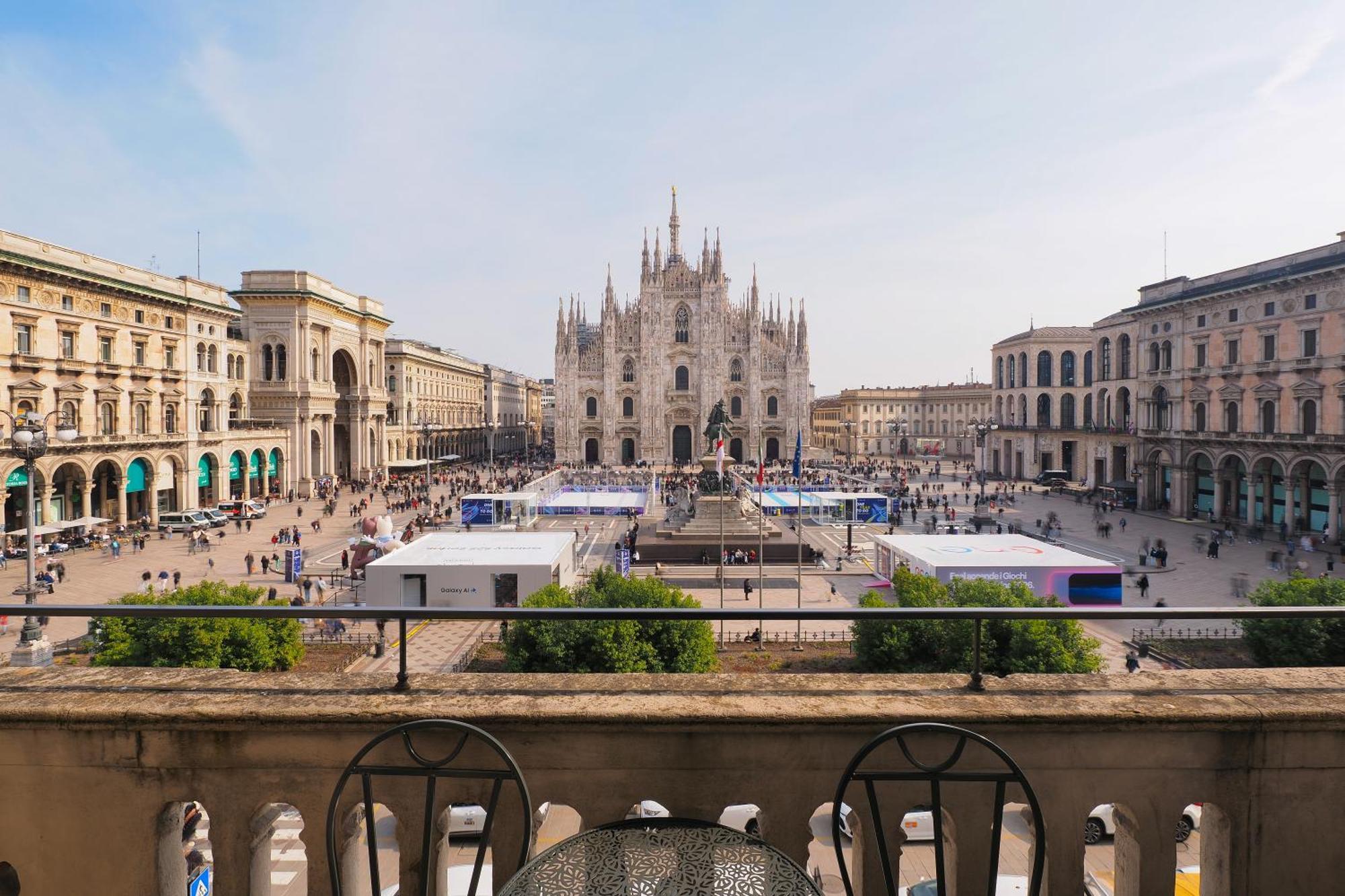 Duomo Cathedral View - Luxury * Milán