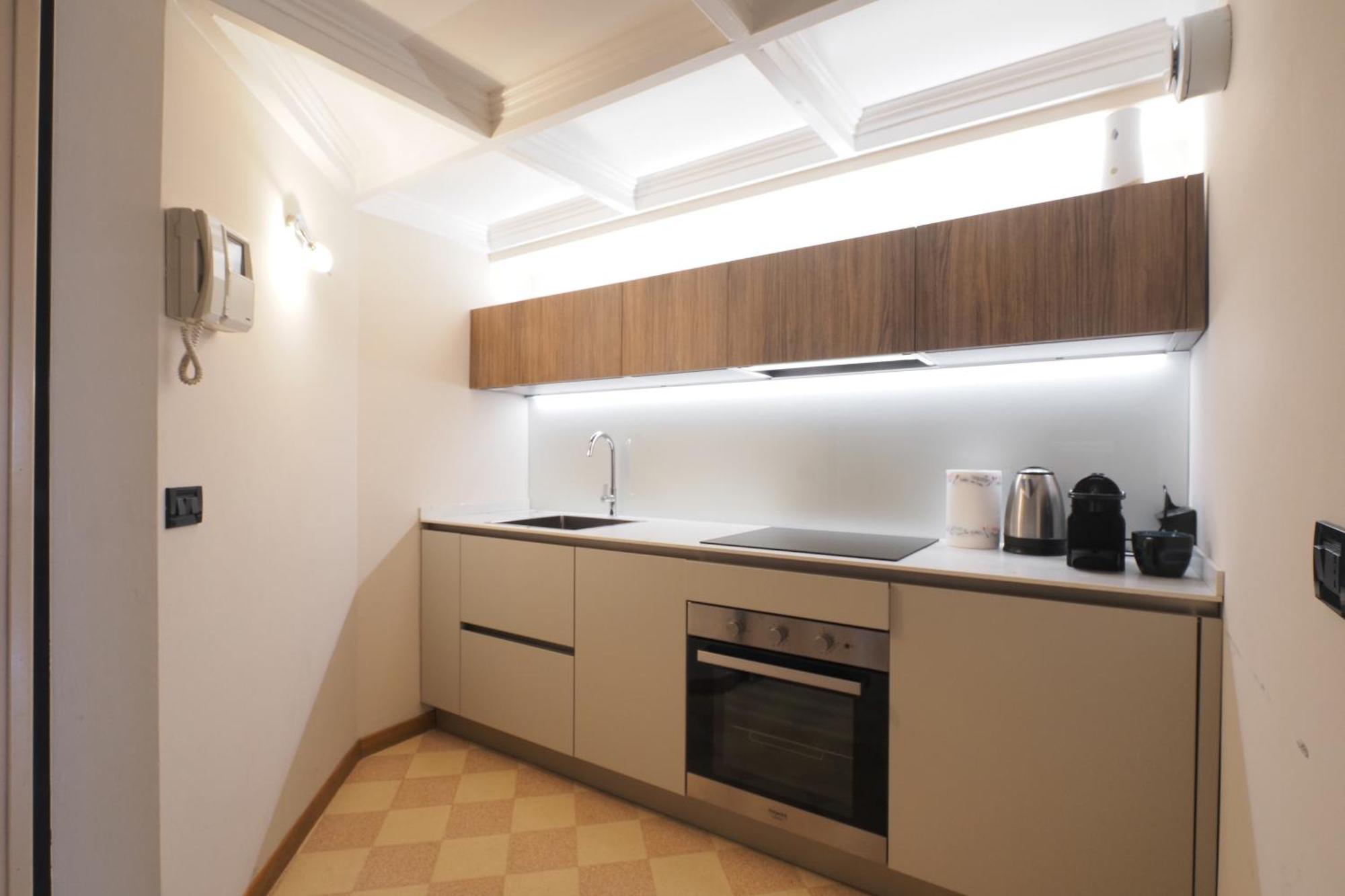 Apartamento Duomo Cathedral View - Luxury Milán